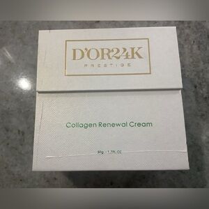 D’OR24K Prestige Collagen Renewal Cream
NEW IN BOX!